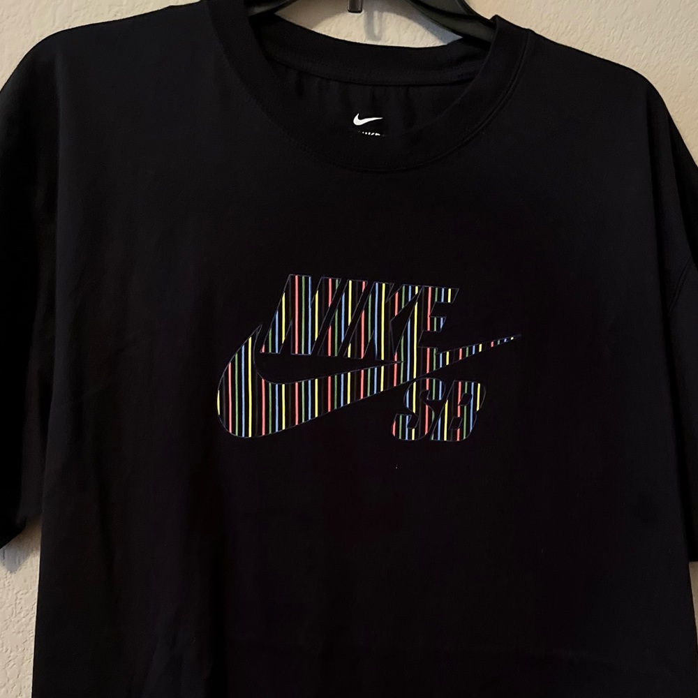 Nike SB Mens Tee - Picture 2 of 3